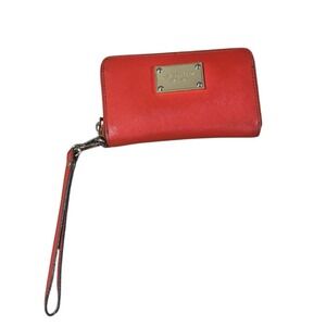 Michael Kors Jet Set Travel Leather Wristlet Wallet Salmon And 6" x 3.5"